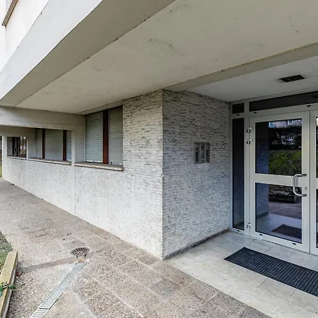 Chaleureux Orangerie A Apartment Straßburg